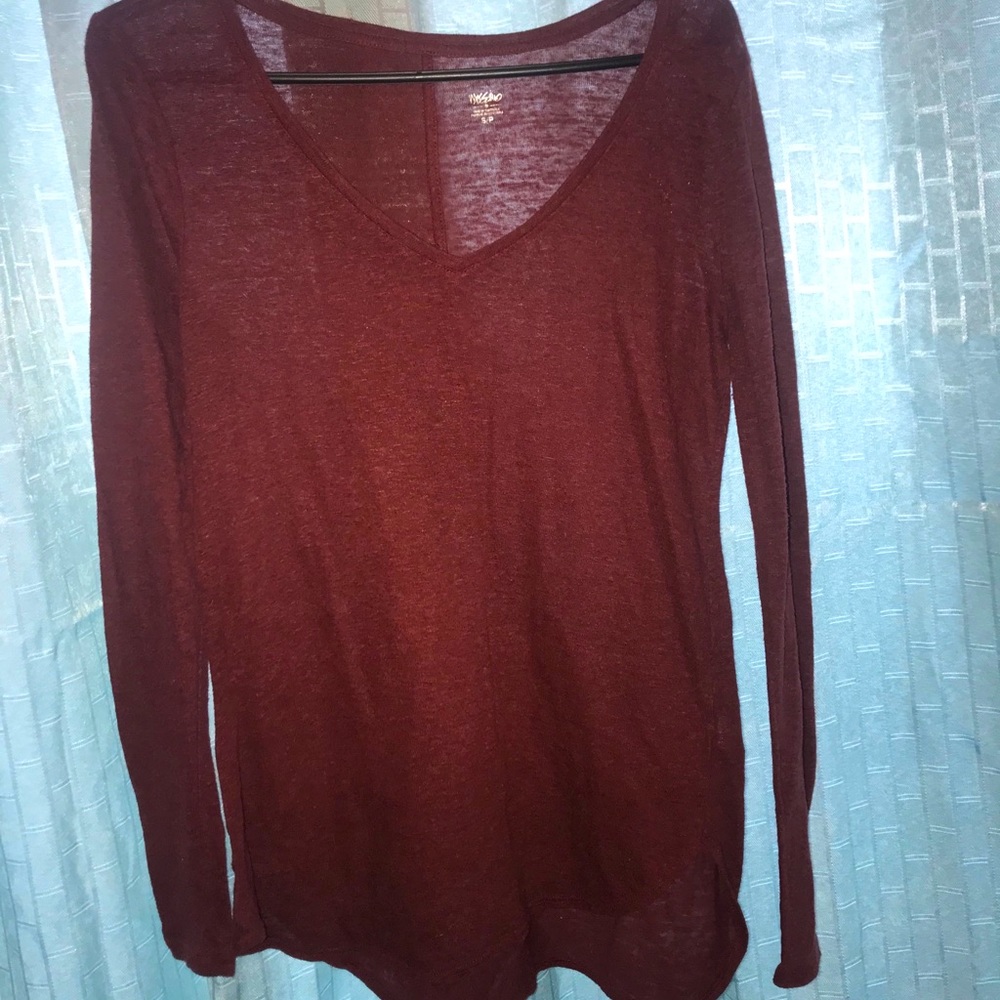 Long sleeve v-neck